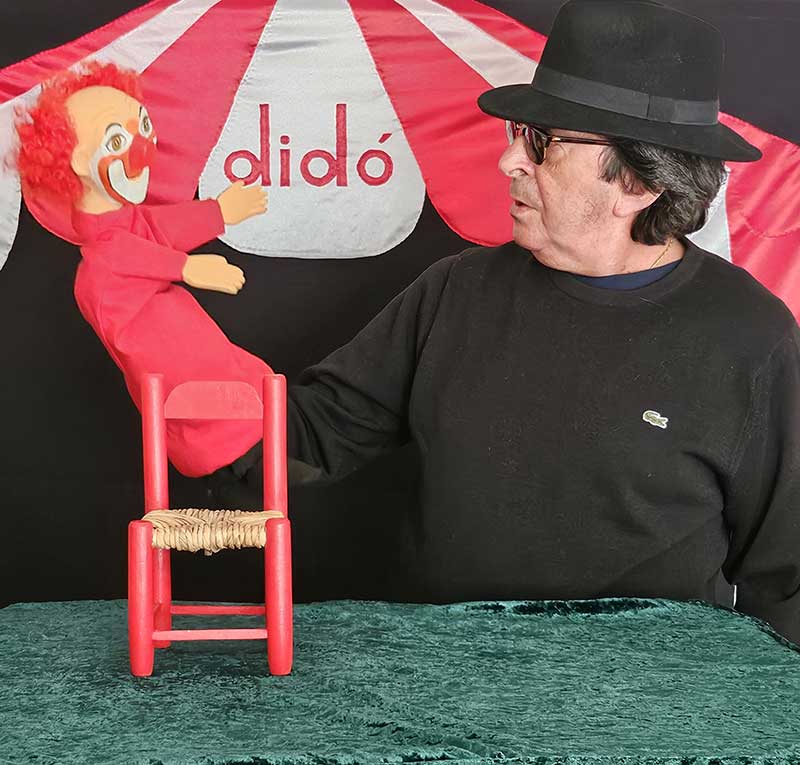 COMEDIAS CON TÍTERES DE MESA Y NARRACIÓN